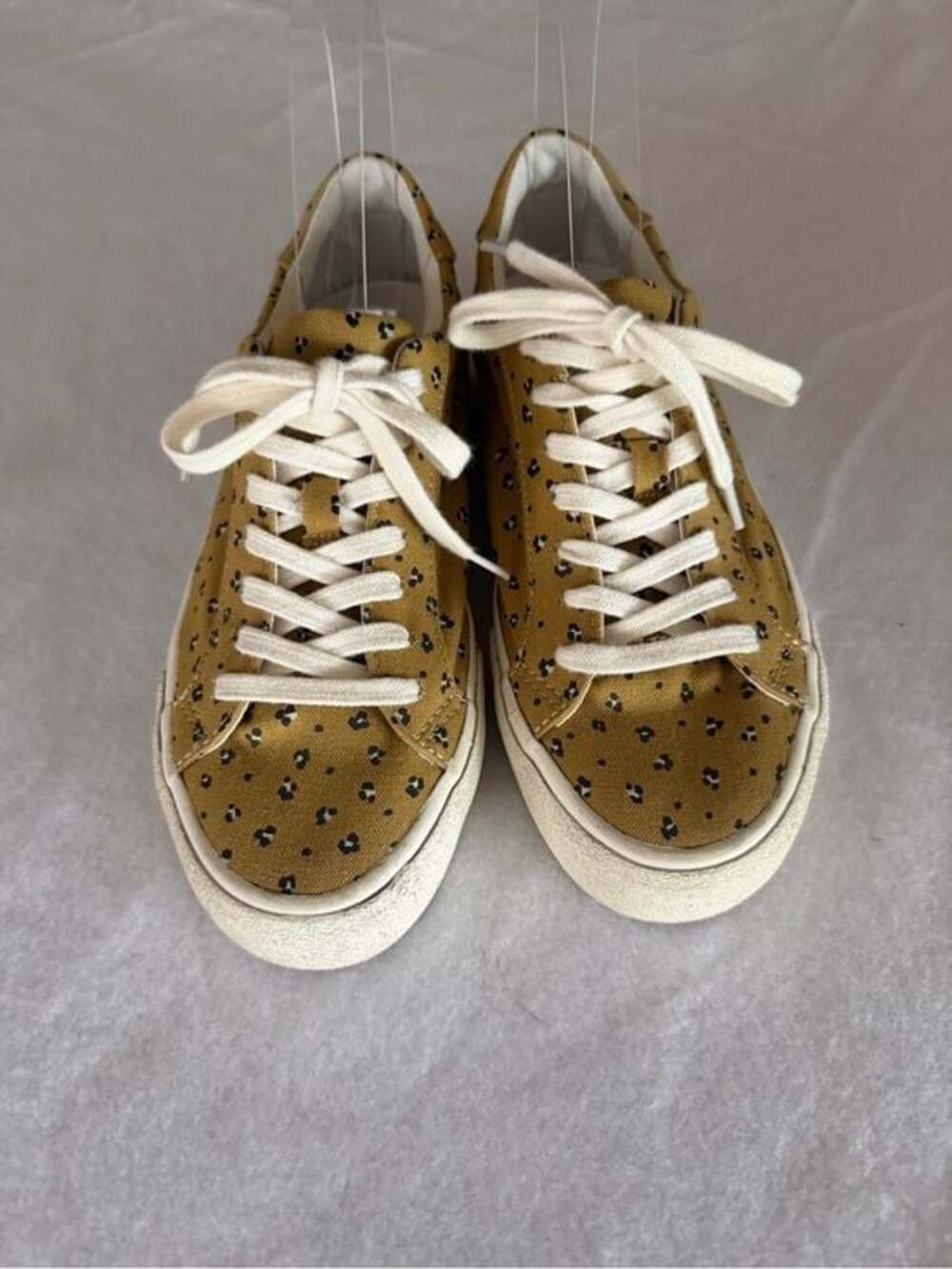 Madewell MWL Mustard Leopard Print Canvas Sneakers Size 7.5M